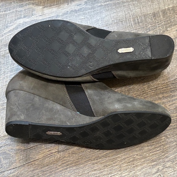 Vionic Charcoal Wedge Shoes - Picture 3 of 4